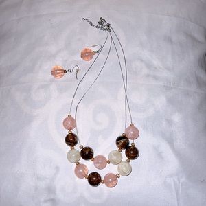 Necklace/earrings set